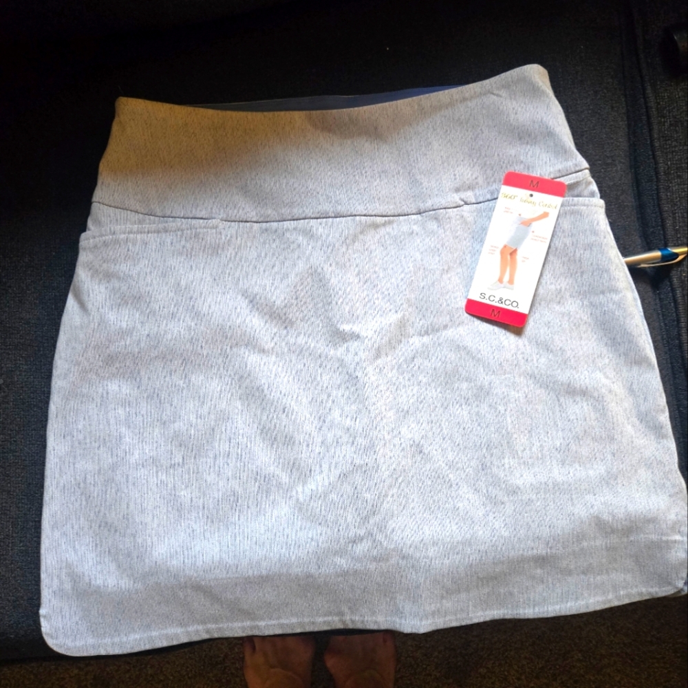 S.C. & CO. Ladies' Tummy Control Skort Sze M *NWT*